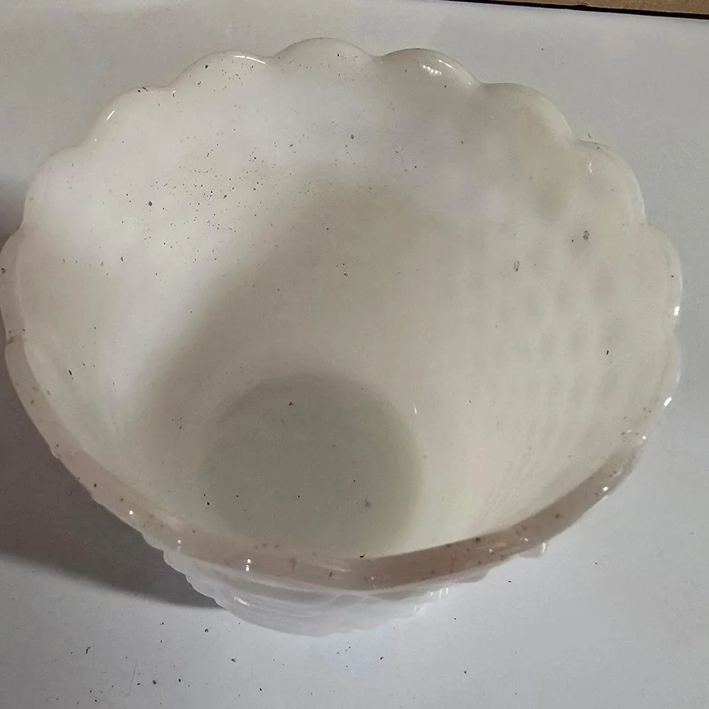 Vintage Milk Glass Hobnail Planter‎ Bowl Scalloped Rim Cachepot Scalloped Rim
